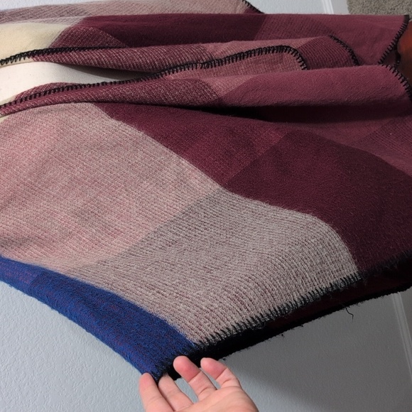 Eddie Bauer Color Block Plaid Inspired Oversize Wrap Wearable Blanket Soft Shawl - Picture 4 of 8